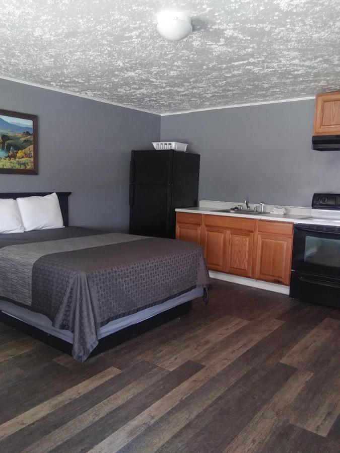 Modoc Inn Алтурас Екстериор снимка