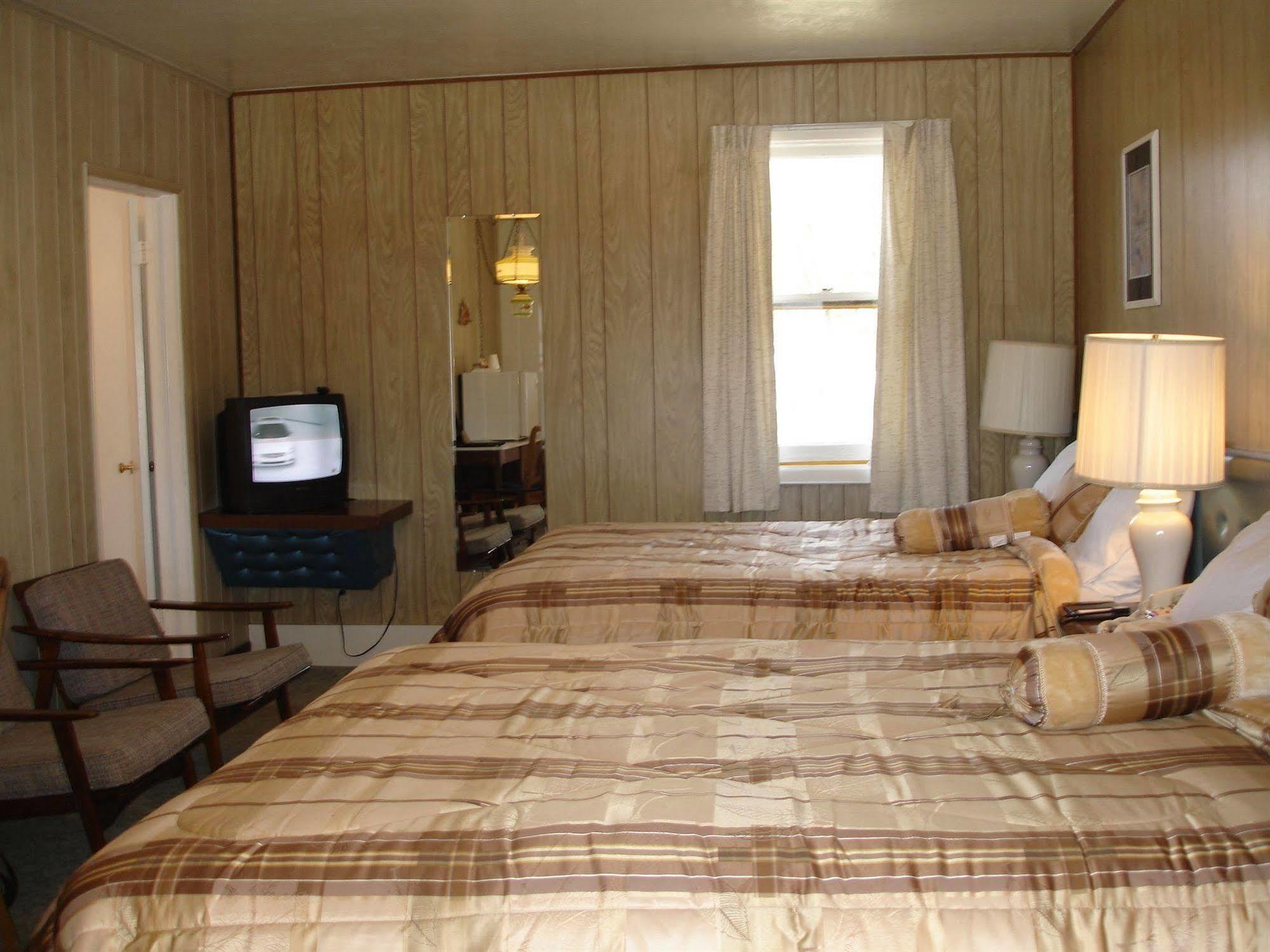 Modoc Inn Алтурас Екстериор снимка